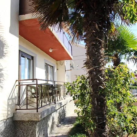 Mihaela Apartment
